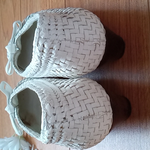 R Comfort Riz | Japanese White Woven Leather Shoes - Picture 9 of 10